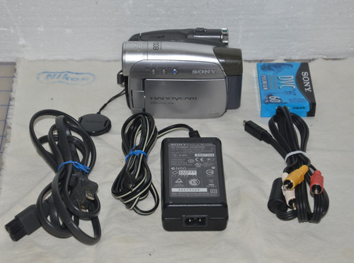 Works great sony handycam - works, great!!